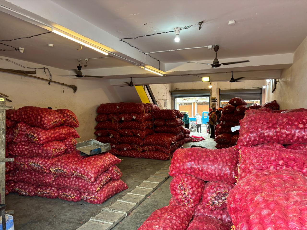 ONION STORAGE CHAWL
